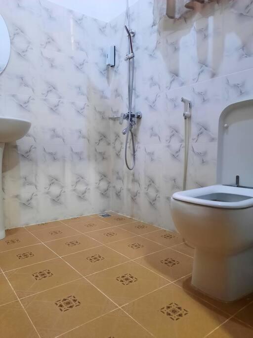 Ellyz Home Stay Moshi Exteriör bild